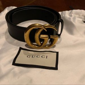 Woman’s Gucci double G Buckle
